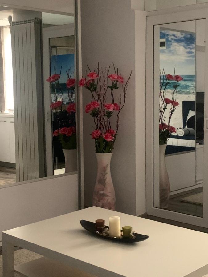 Marisole Lägenhet Constanţa Exteriör bild